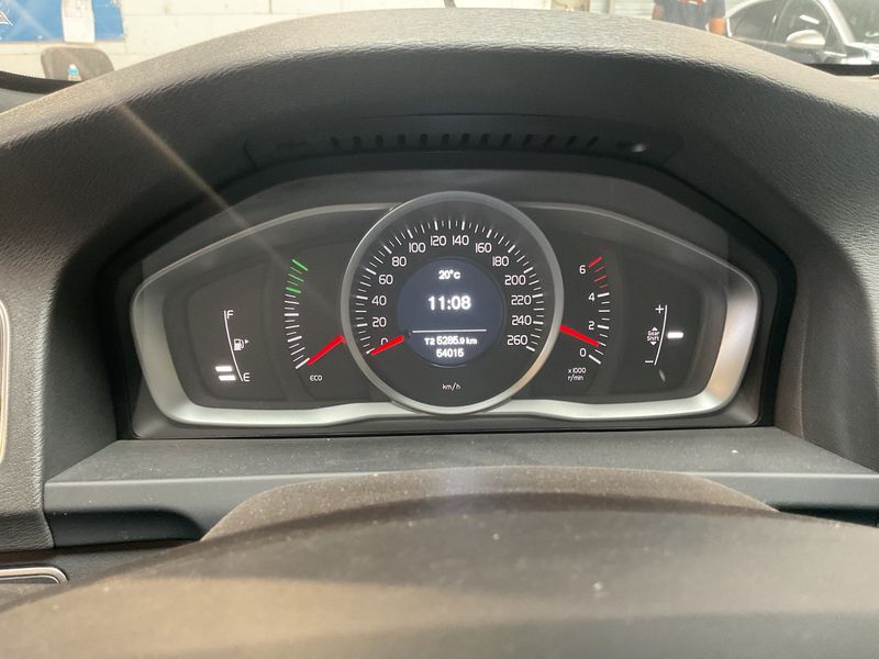car Volvo V60 id234357 photo #18