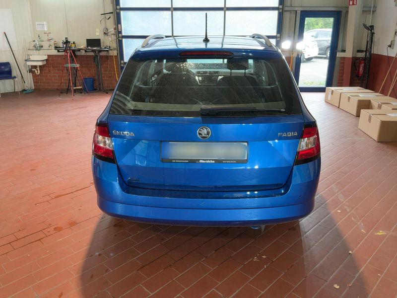 car Skoda Fabia id234508 photo #3