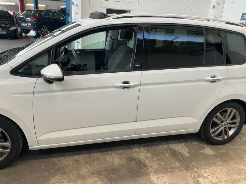 car Volkswagen Touran id234682 photo #8