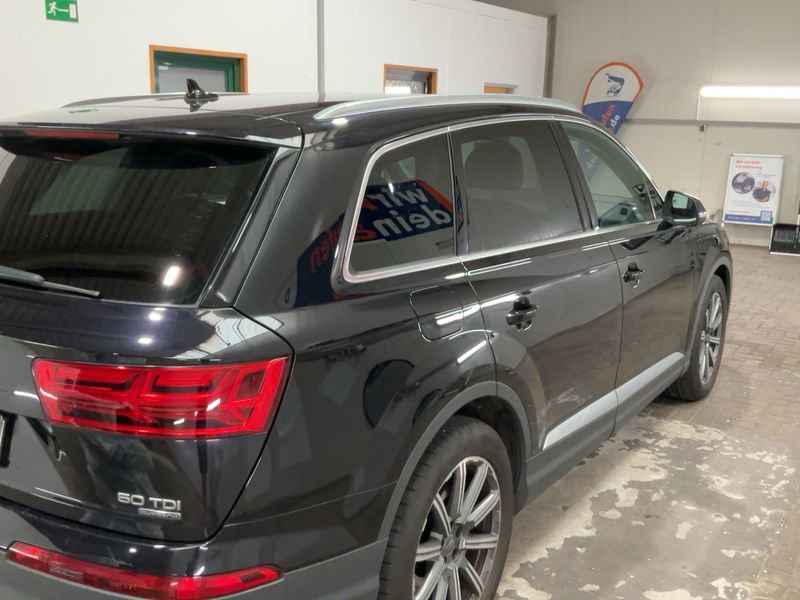 car Audi Q7 id236026 photo #4
