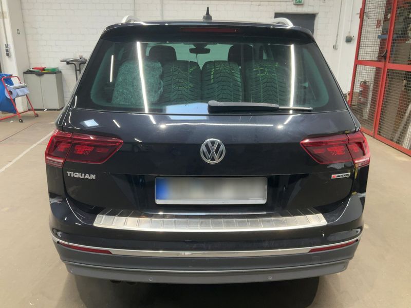 car Volkswagen Tiguan id237880 photo #3
