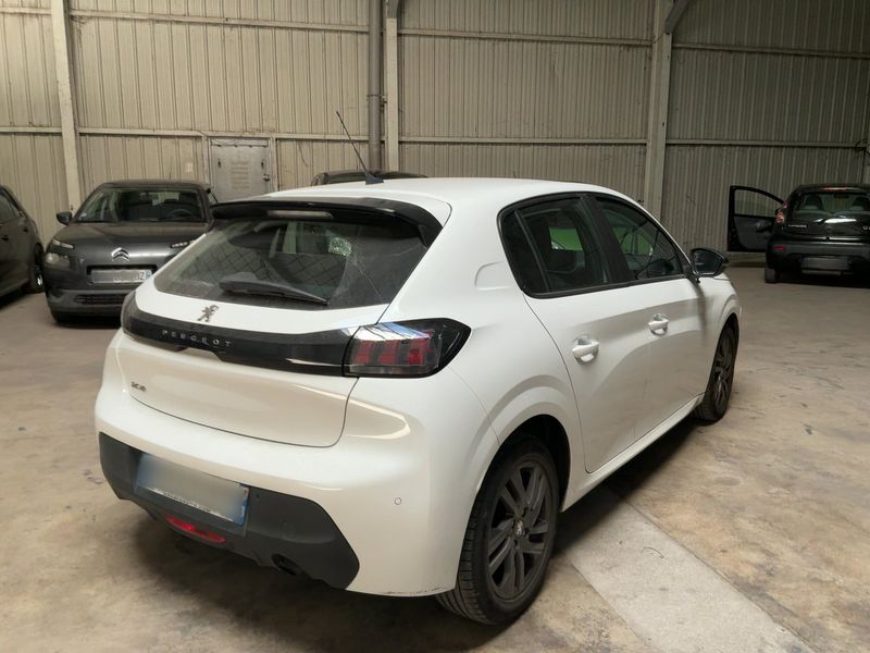 car Peugeot 208 id238913 photo #4