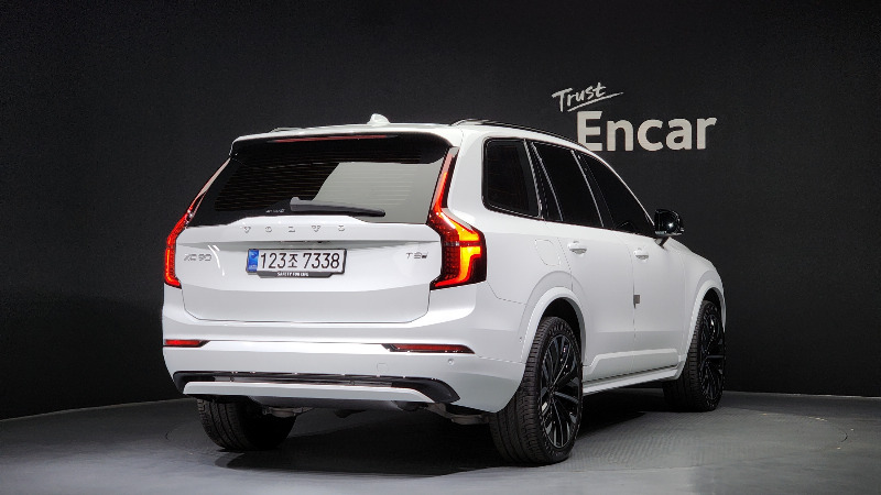 car Volvo XC90 id239402 photo #2