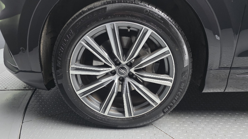 car Audi Q8 id240919 photo #5