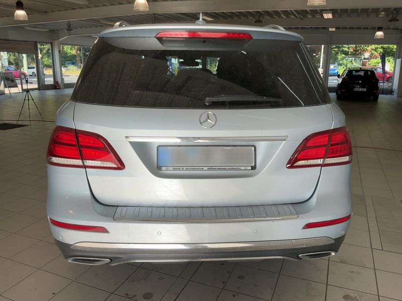 car Mercedes GLE id241222 photo #3