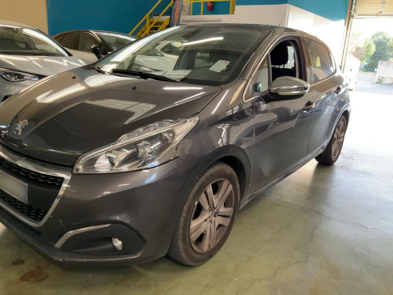 car Peugeot 208 id241357 photo #6