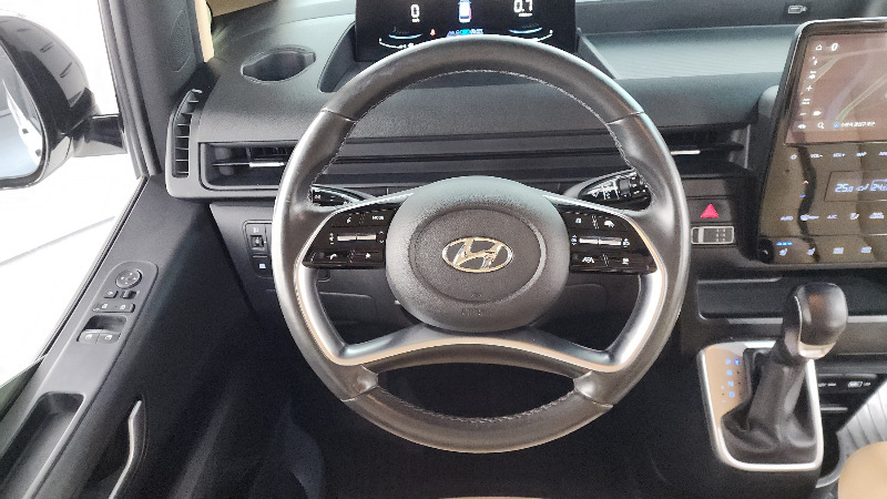 car Hyundai Staria id241874 photo #13