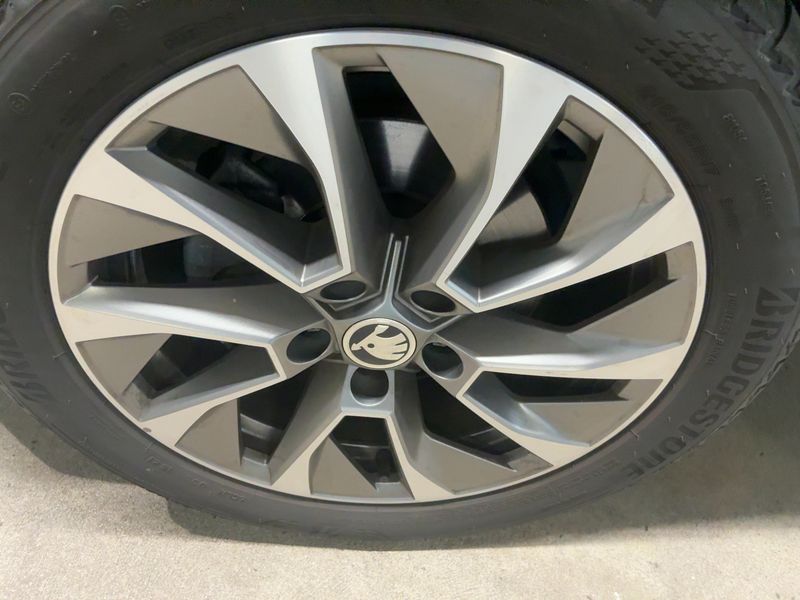 car Skoda Karoq id242255 photo #7