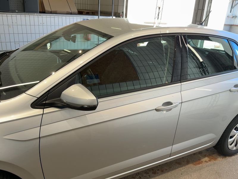 car Volkswagen Polo id242767 photo #8