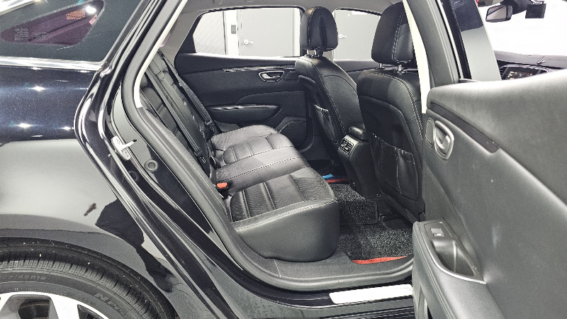 car Renault Samsung SM6 id243983 photo #11