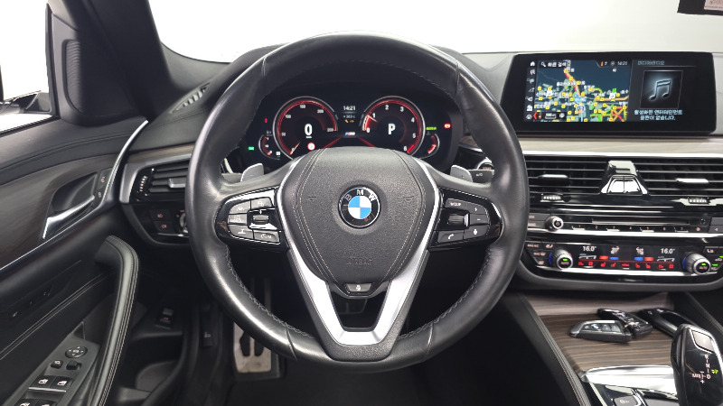 car BMW 5 Series id244910 photo #13