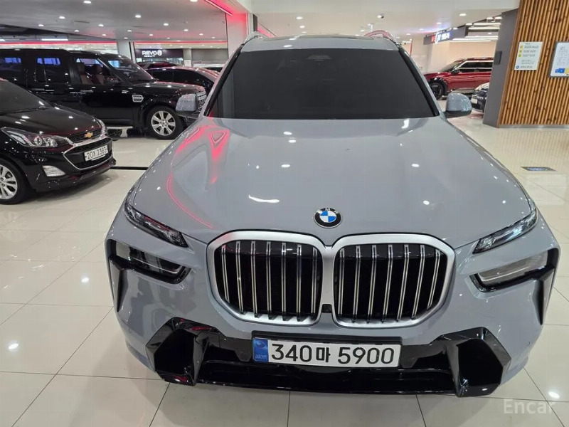 car BMW X7 id248087 photo #3
