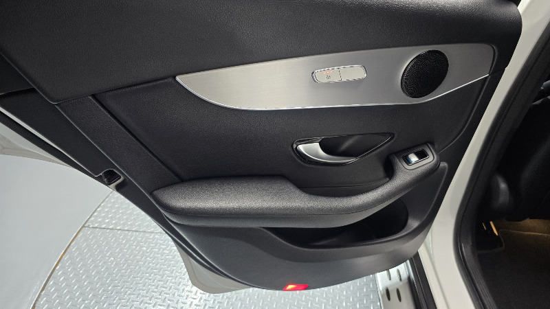 car Mercedes GLC id249221 photo #25