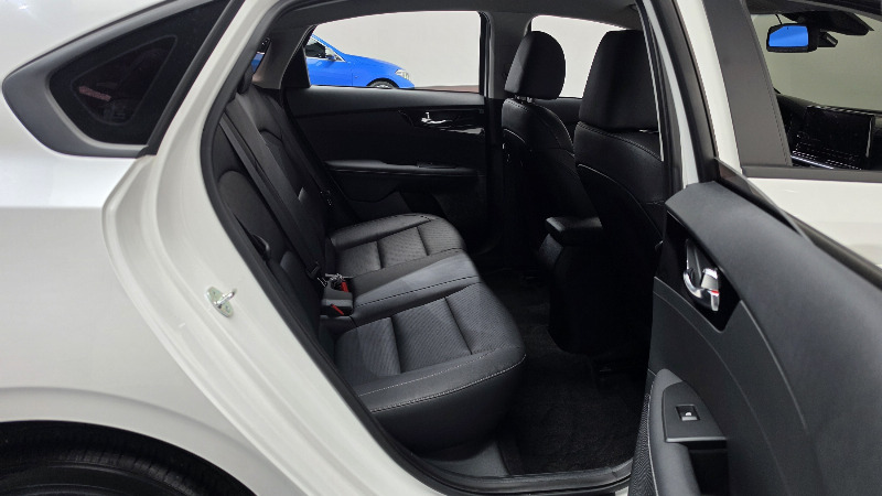car KIA K3 id249663 photo #11