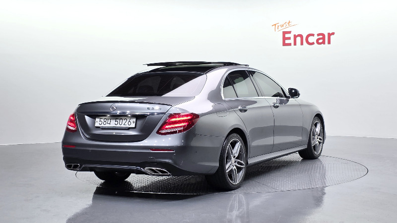 car Mercedes E-Class id249854 photo #2