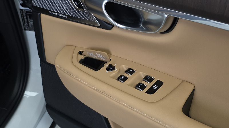car Volvo S90 id250741 photo #27