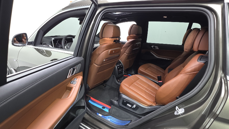 car BMW X7 id251114 photo #12