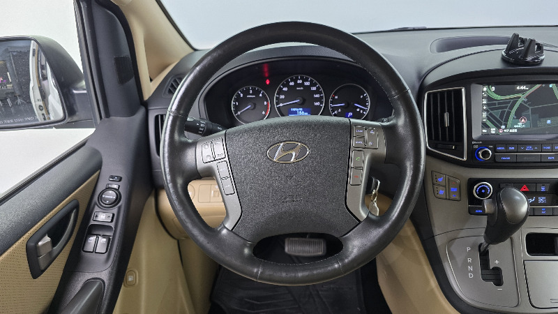 car Hyundai Grand Starex id253593 photo #13