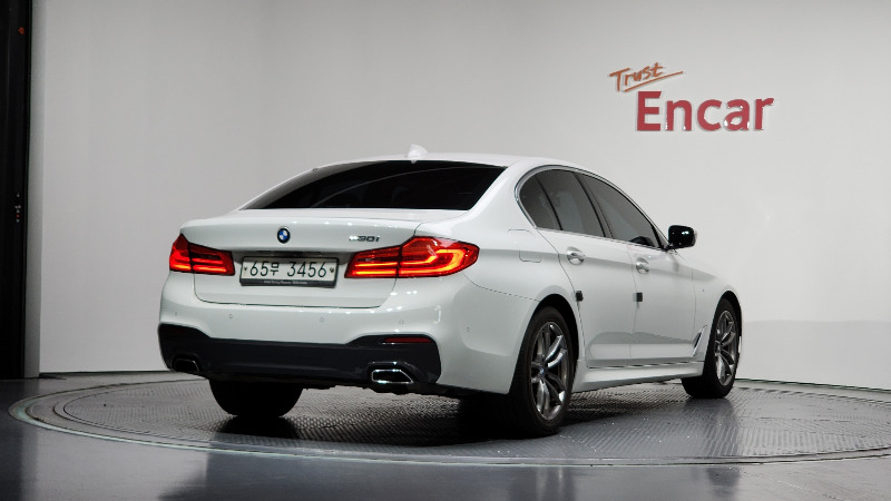 car BMW 5 Series id255713 photo #2