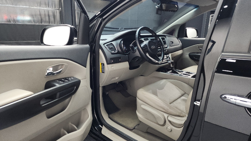car KIA Carnival id256084 photo #10
