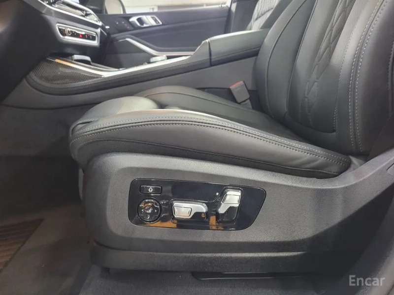 car BMW X7 id256934 photo #14