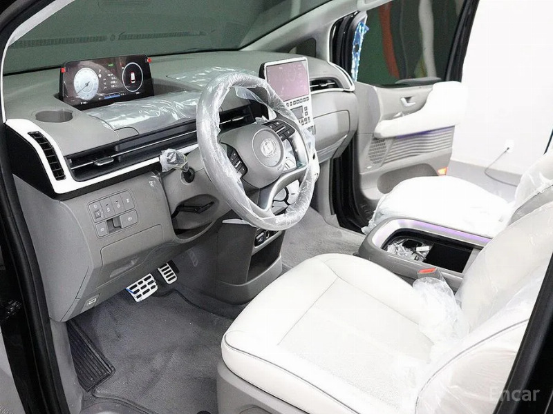 car Hyundai Staria id257003 photo #17