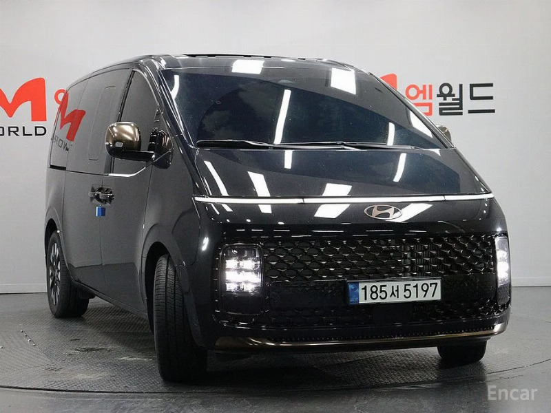 car Hyundai Staria id257003 photo #2