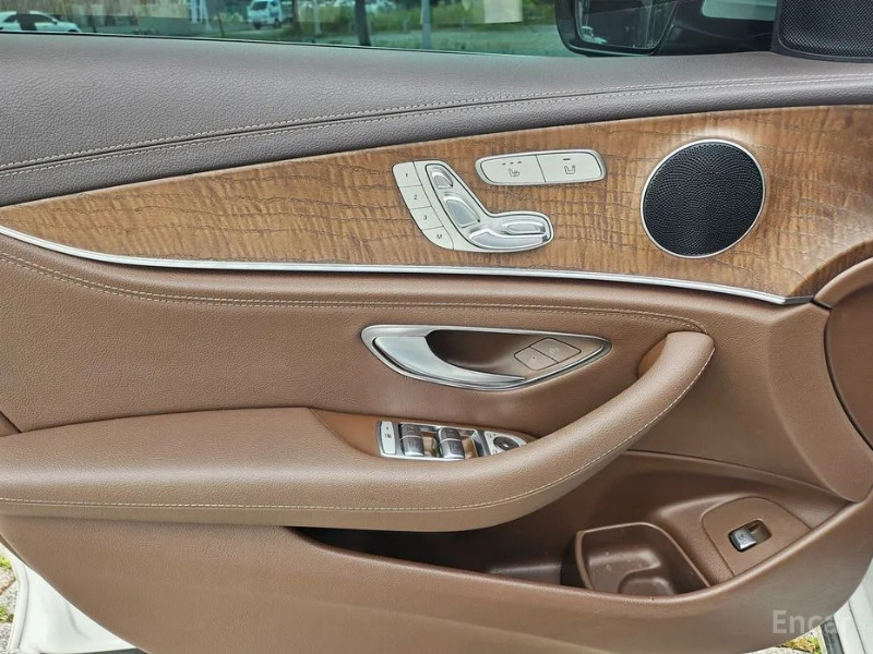 car Mercedes E-Class id258279 photo #11