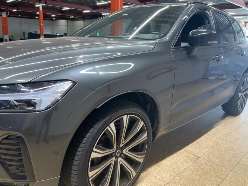 car Volvo XC60 id260319 photo #2