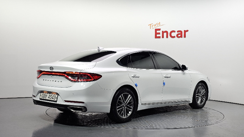 car Hyundai Grandeur id260709 photo #2