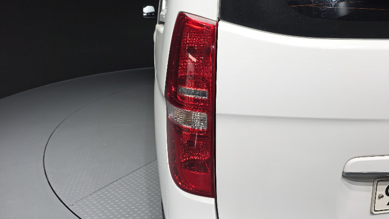 car Hyundai Grand Starex id261006 photo #23