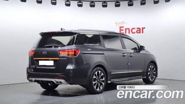 car KIA Carnival id14914 photo #3