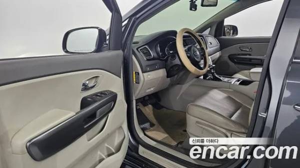 car KIA Carnival id14914 photo #7
