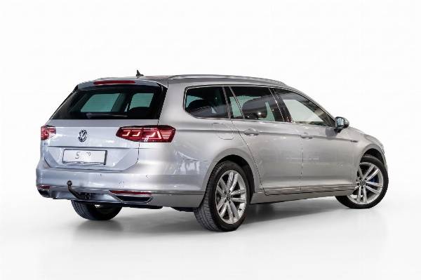 car Volkswagen Passat id14919 photo #2