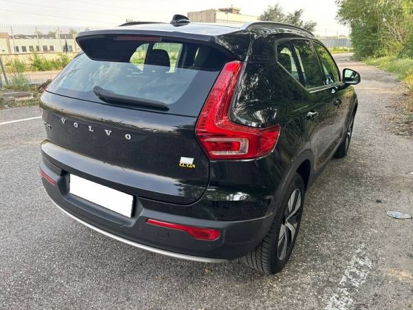 car Volvo XC40 id14955 photo #3