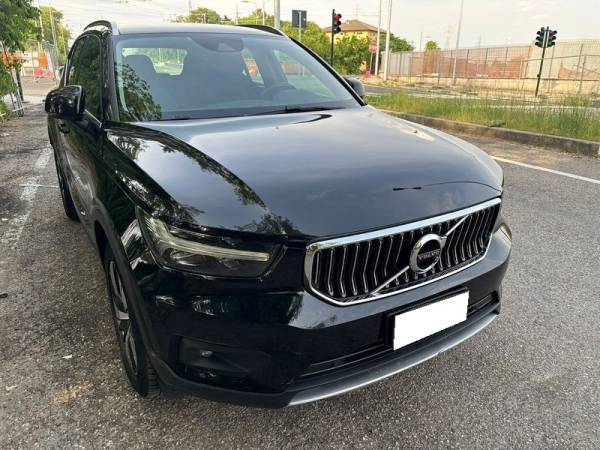 car Volvo XC40 id14955 photo #4