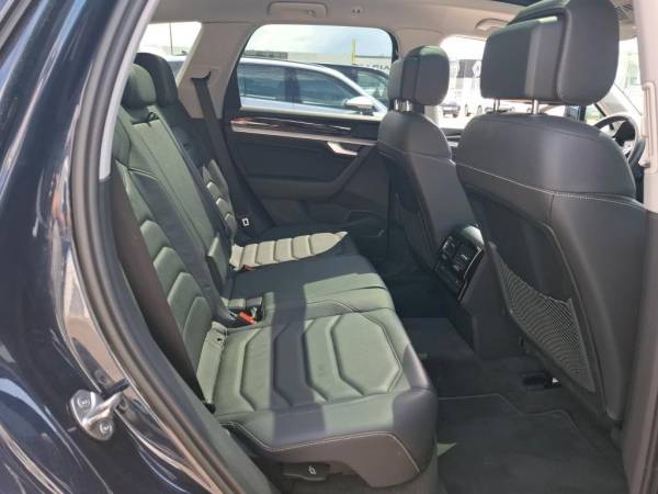 car Volkswagen Tiguan id15090 photo #8