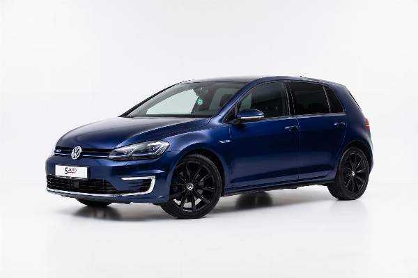 car Volkswagen Golf id15283 main photo