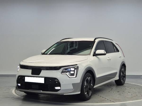 car KIA Niro id15289 main photo