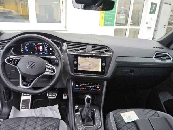 car Volkswagen Tiguan id15339 photo #9