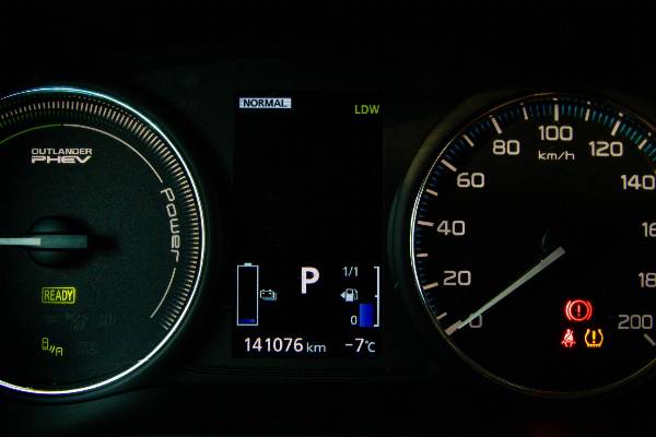 car Mitsubishi Outlander id15342 photo #10