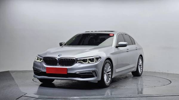 car BMW 5 Series id15348 main photo