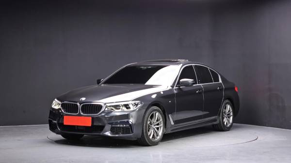 car BMW 5 Series id15349 main photo