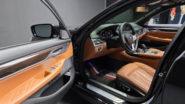 car BMW 5 Series id15367 photo #7