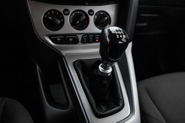 car Ford Focus id15386 photo #12