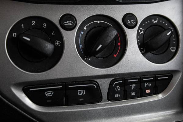 car Ford Focus id15386 photo #13
