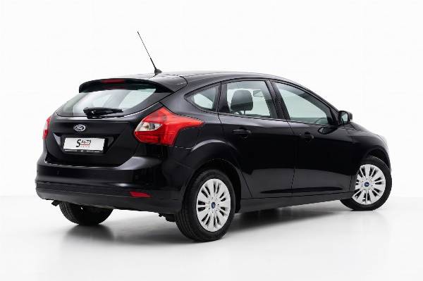 car Ford Focus id15386 photo #2