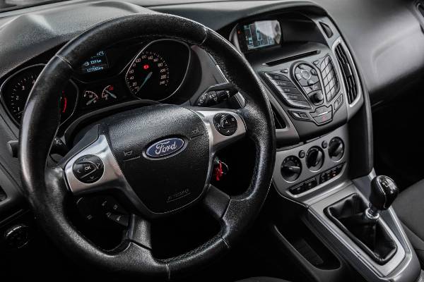 car Ford Focus id15386 photo #9
