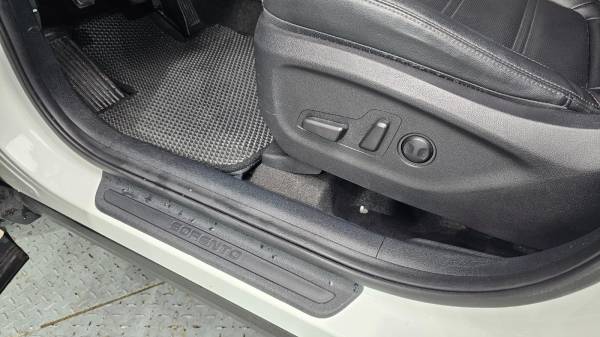 car KIA Sorento id15389 photo #12