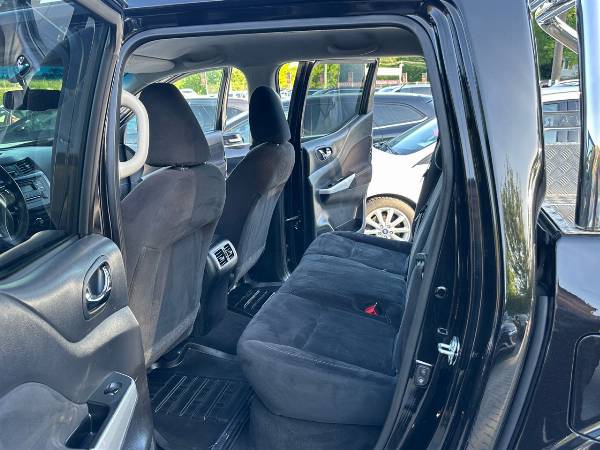 car Nissan Navara id15405 photo #7